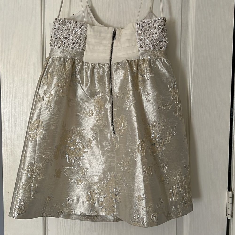 Alice + Olivia Tibby Babydoll Dress beige - Picture 8 of 10